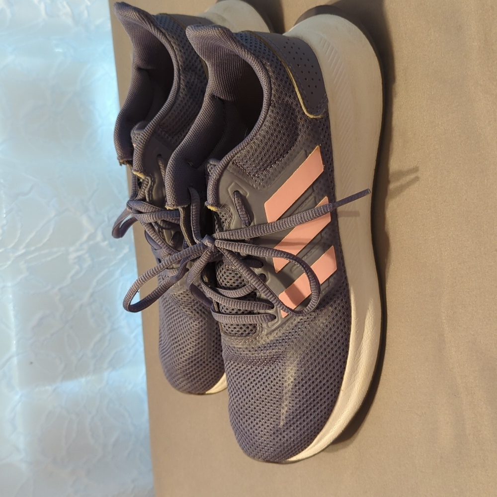 ADIDAS - Picture 3 of 4